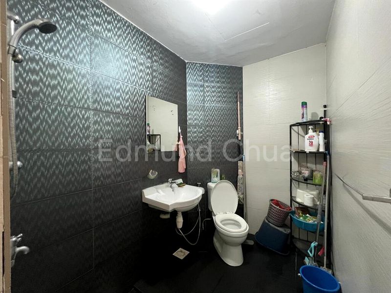 3 Bed Apartment (Condo) for Sale in  Wing Fong Mansions - Image 5